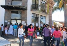 Siguen tomas de Rentas y comercios, por la CNTE en la región Zamora